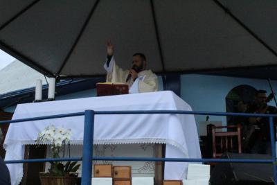 Missa em louvor ao Bom Jesus em Campo Mendes teve o PÃ¡roco SebastiÃ£o presidindo com liturgia da RÃ¡dio Campo Aberto